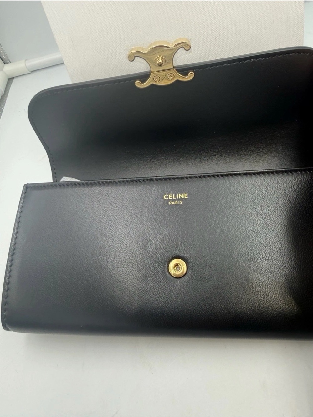 NIB Celine Triomphe Long Wallet in Shiny Calfskin with Gold Tone Hardware - Picture 7 of 10